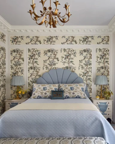 Sunny skies, fluffy clouds, and flowers in full bloom—that's what comes to mind 