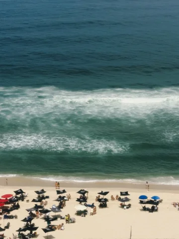 Agora vou assistir a uma série. Já cozinhei, aproveitei o sol e é hora de relaxa