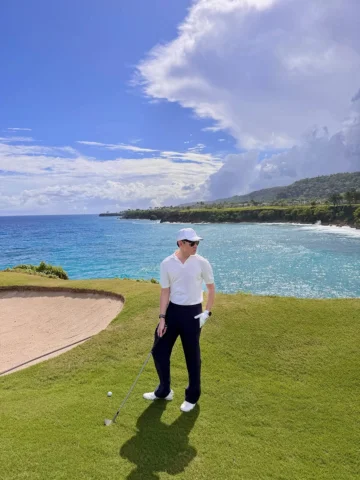 Back on the green! It’s been awhile! ⛳️ 
One of the best golf experiences on a c
