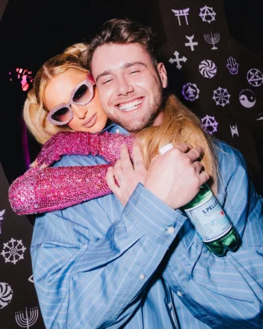 Love you always 💗 @parishilton