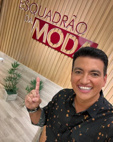 Dia de gravação no @esquadraodamoda com @olenkacosmeticos @mupcosmeticos