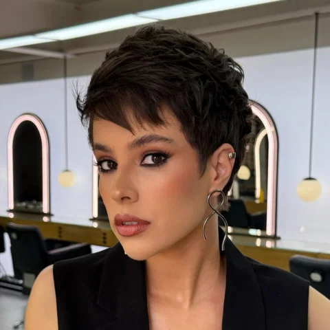 Pixie cut 😍😍✂️✂️ @rodrigocintra 
Finalização pomada em pó @olenkacosmeticos 

