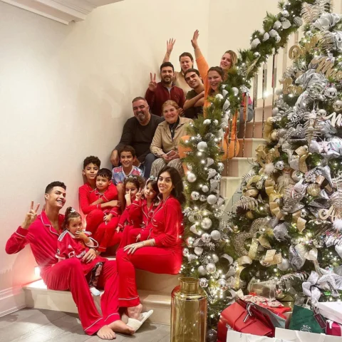 Ainda com a energia do natal e com o que de mais precioso eu tenho na vida❤️

Fe