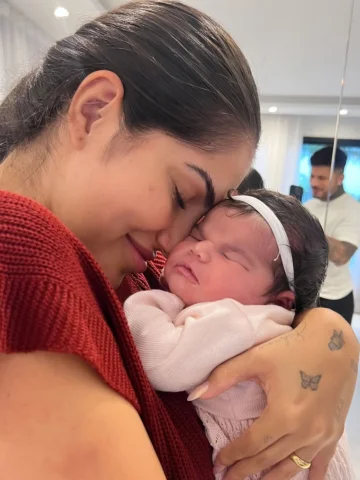 O amor de tia realmente é algo inexplicável! Eu te acompanhei desde a barriga da