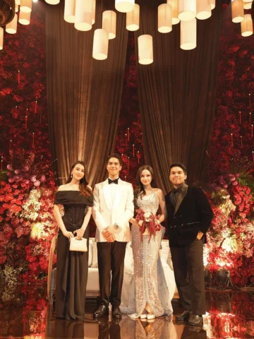 Happy wedding lovebirds @elelrumi @syifahadju ❤️