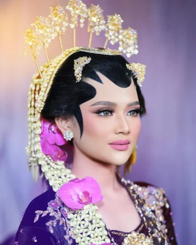 @lida2020.nia @andiagung_fza 
_
Makeup @iancharelmakeup 
Hair do paes @iancharel