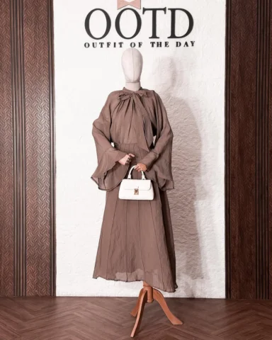 ⁨	⁨	⁨	⁨	⁨	⁨	⁨	⁨	️✨ كولكشن الصيف وصل
من OOTD متجركِ الأول للأناقة العصرية 💫
خاما