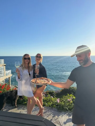 My favorite things: Friends and pizza
