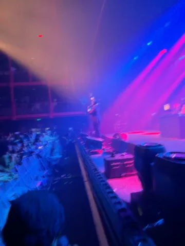 @iyanya in Brussles Belgium 🇧🇪 for his brother 👑 @davido 💙🥃🌶️🌶️🌶️🌶️