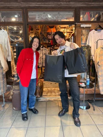京都〜大阪弾丸で🚶‍♀️

1. @homies_kyoto で旅が終わりました。対アリです。
2.抹茶ラテという流行りのメロい飲み物を嗜む。
3.白アスパラ