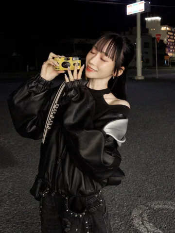 outer @darich_official 
tops @badblood__official 
bottoms @badblood__official 
b