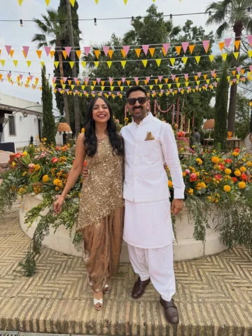 Sometimes we dress up for weddings in Seville 💃✨🤍

Amtul’s outfit: @zainabchot