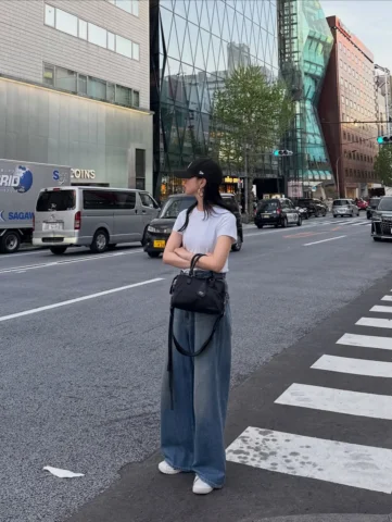 毎日同じようなコーデだけど
バッグを変えたら
気分の変わるから
今年もTシャツコーデばかりになりそう🫣🫧

今日はランチに行ったら
コナンくんのイベントをや