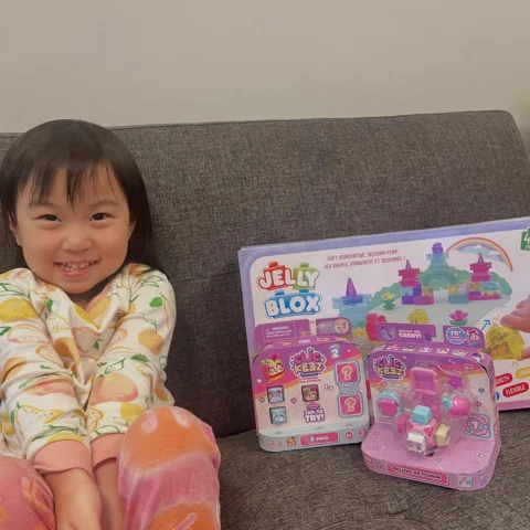 Thank you @goliathgamesus for this surprise gift! Julie loves it all 
The Clicke