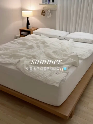 #여름침구 준비중🧡
아직 4월인데 너무 더워서🥵
저희집은 냉감이불로 싹 교체 해줬어요!
여름에는 냉감이 최고거든여...👍🏻
에어컨 안틀어