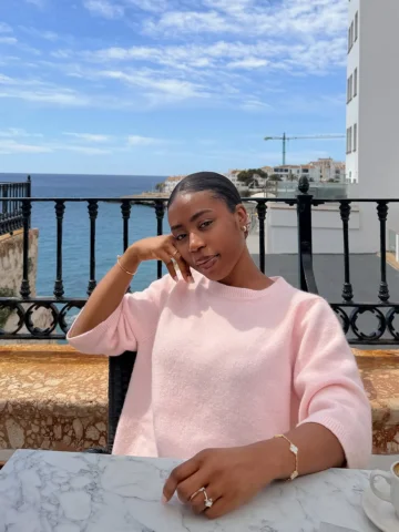 Black coffee please 🌸