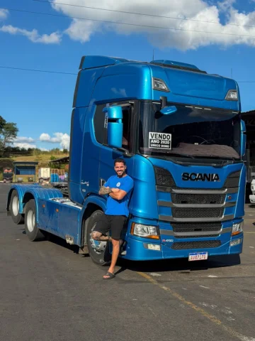 Compramos +1 Scania Azul 💙
Esse tem bastante coisa pra mudar e deixar no nosso 