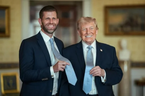 When you both share the same taste in ties 🤣