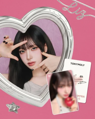⠀
──── ⋆⋅♡⋅⋆ ────
𝗧𝗢𝗡𝗬𝗠𝗢𝗟𝗬 𝗫 𝗟𝗜𝗭
⠀
오늘부터 시작되는 특별한 찬스
리즈의 미공개 셀피가 담긴 포