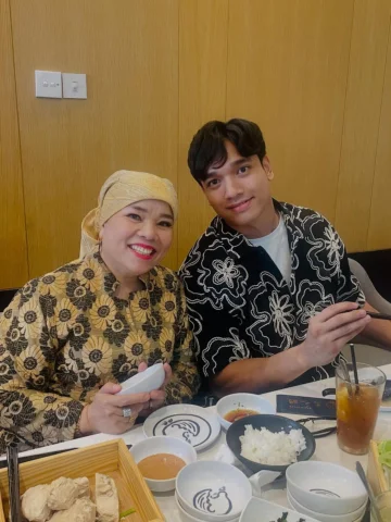HBD ganteng mama papa,semoga panjang umur, sehat slalu dan makin banyak rejeki n