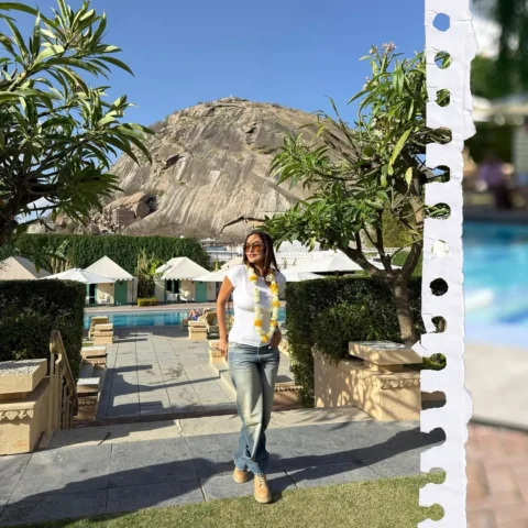 Some places don’t just host you… they unfold like a story ✨
Rawla Narlai felt li