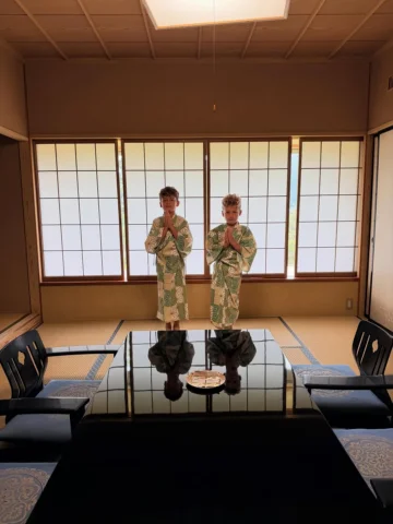 Ce soir nous avons la chance de dormir dans une auberge traditionnelle japonaise