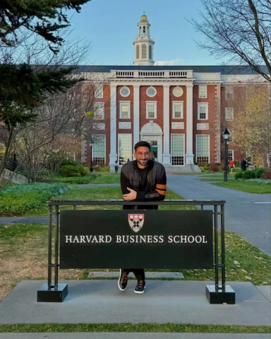 / from my talk at @harvardhbs • من حديثي في جامعة هارفرد