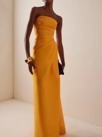 Spring has Sprung @modaoperandi 🧡🧡 #moniquelhuillier