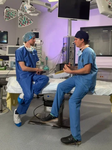 🎬 Coulisses du tournage de ma dernière vidéo sur le cœur artificiel Carmat. 🫀
