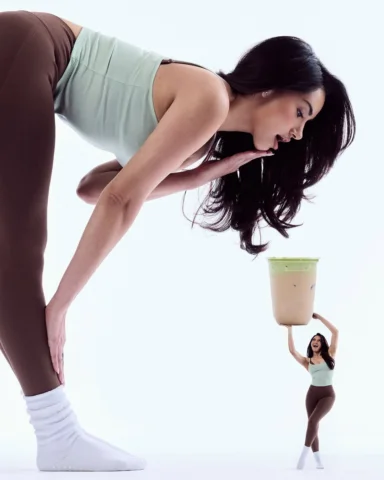 Oh hi @miyuactive ! 

Wearing FLAT WHITE grip socks from our Essentials Collecti