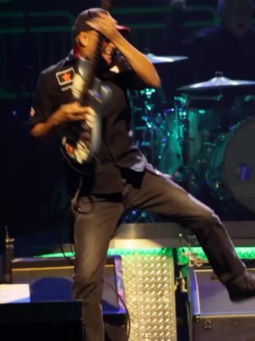 Exciting weekend! 1. Tearing up the stage with @springsteen . 2. The North Ameri