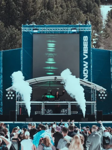 @snowvibesfestival thank you for having me!!! ❄️🩵
That energy in the mountains 