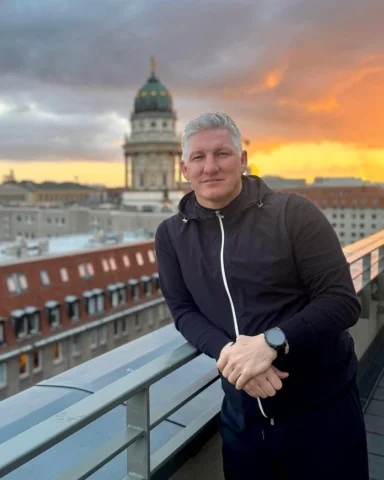 Good energy in a great city, greetings from Berlin ✌️#tb