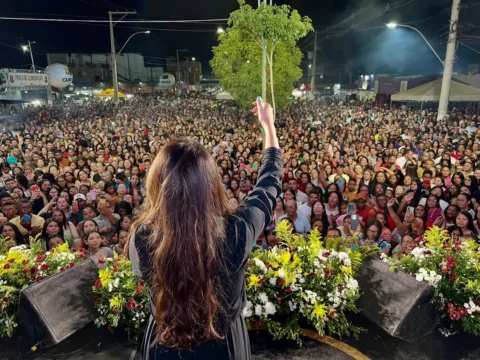 Meu Deusssss! 🔥🔥🔥
Que noite maravilhosa, que mover! Curaçá na Bahiaaaa!
Muita