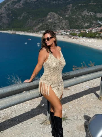 Chasing the sun 🌞 @FashionNovaCurve 

🔎  Ariel Crochet Fringe Cover Up Dress
�