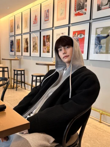 아이스크림 한입 먹을래요❓🍦