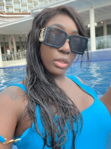 Do you want to spend the weekend with me in Barbados ?  Well Grab your bestie an