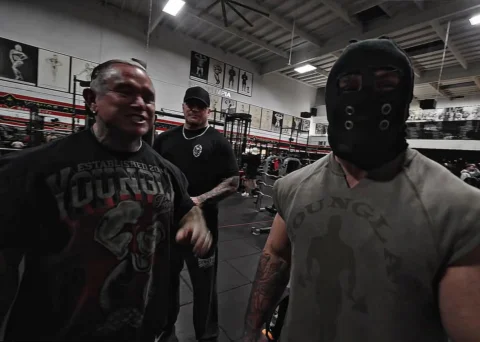 Showing unc the gimp mask🔥 @leepriestofficial72