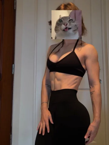@gymshark @gymsharkwomen midseason is UPON US!!!! 😺

Up to 50% off PLUS extra 1