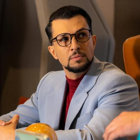 ⁨	اليوم فالحلقة الثانية اكتشفتو الشخصية الثانية لي لعبتها "عيود تع العالم الثاني
