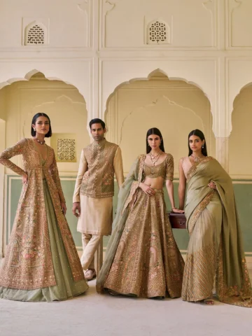 Explore our Couture Collections at the SHYAMAL & BHUMIKA flagship stores
.
Store