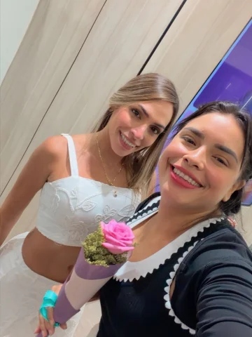 Hoy quiero agradecer especialmente a mi hermosa Andreina por la confianza y por 