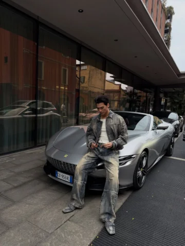 Go!! @ferraristyle 

#KENGHARITWITHFERRARI
#FerrariFW26
#MFW26