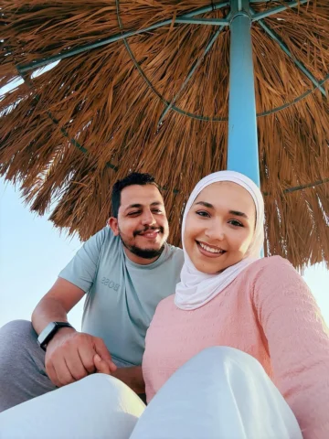 ⁨	وبدأت ألاقي فيك دليل رحلة وصديق ❤️⁩
خلصت جولتنا في دهب وفي طريقنا لإسكندرية 🌊
