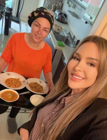Bu kışta ne güzel geciyor yaaa  öğle yemeklerim hep annemde 😍😍😍😍😍