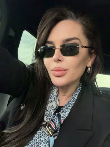 Doğum günü ve parfümlerimde indirim başladı postu ❤️🧿