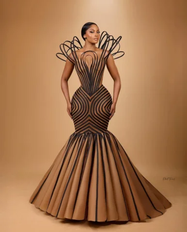 The Artist and her Canvas 💣
VEEKEE JAMES x OSAS 💣 
#amvca10

Dress @veekeejame