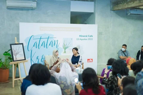 Alhamdulillahilladzi binimatihi tatimusholihat 

Alhamdulillah 
Hari itu berjala