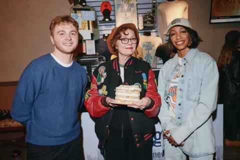 Special delivery for Susan Sarandon! 🍰
We were honored to welcome the Academy A