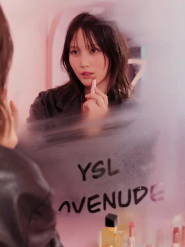 🍬🎀
YSL LOVENUDE HOTEL TOKYOに行ってきました✨

スタイリッシュな雰囲気のなか、タッチアップコーナーやフォトブースなど楽しめるスポ